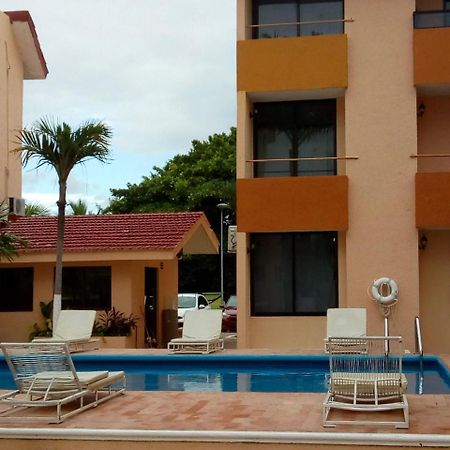 Grand Royal Lagoon Cancun Exterior photo