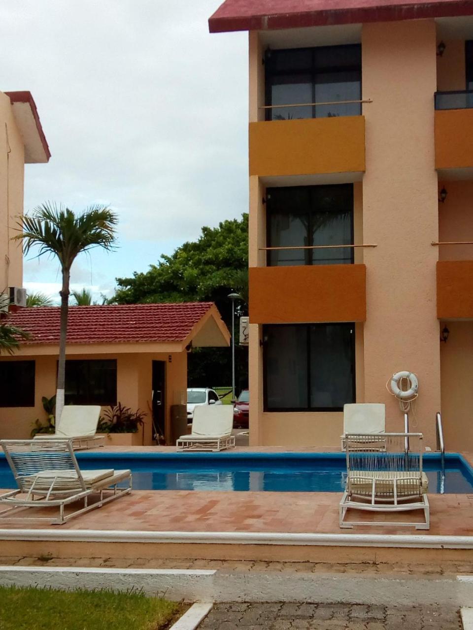 Grand Royal Lagoon Cancun Exterior photo