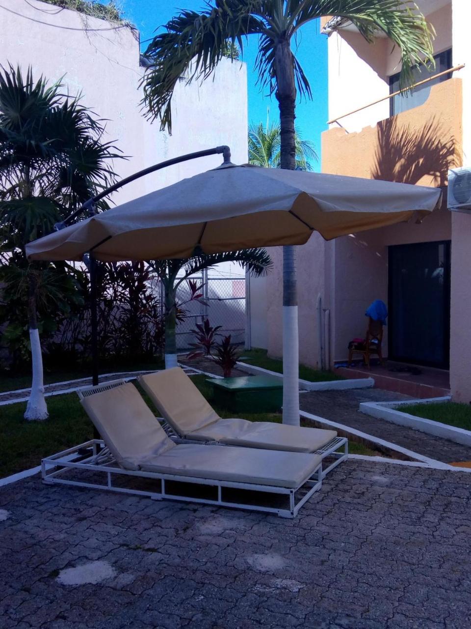 Grand Royal Lagoon Cancun Exterior photo